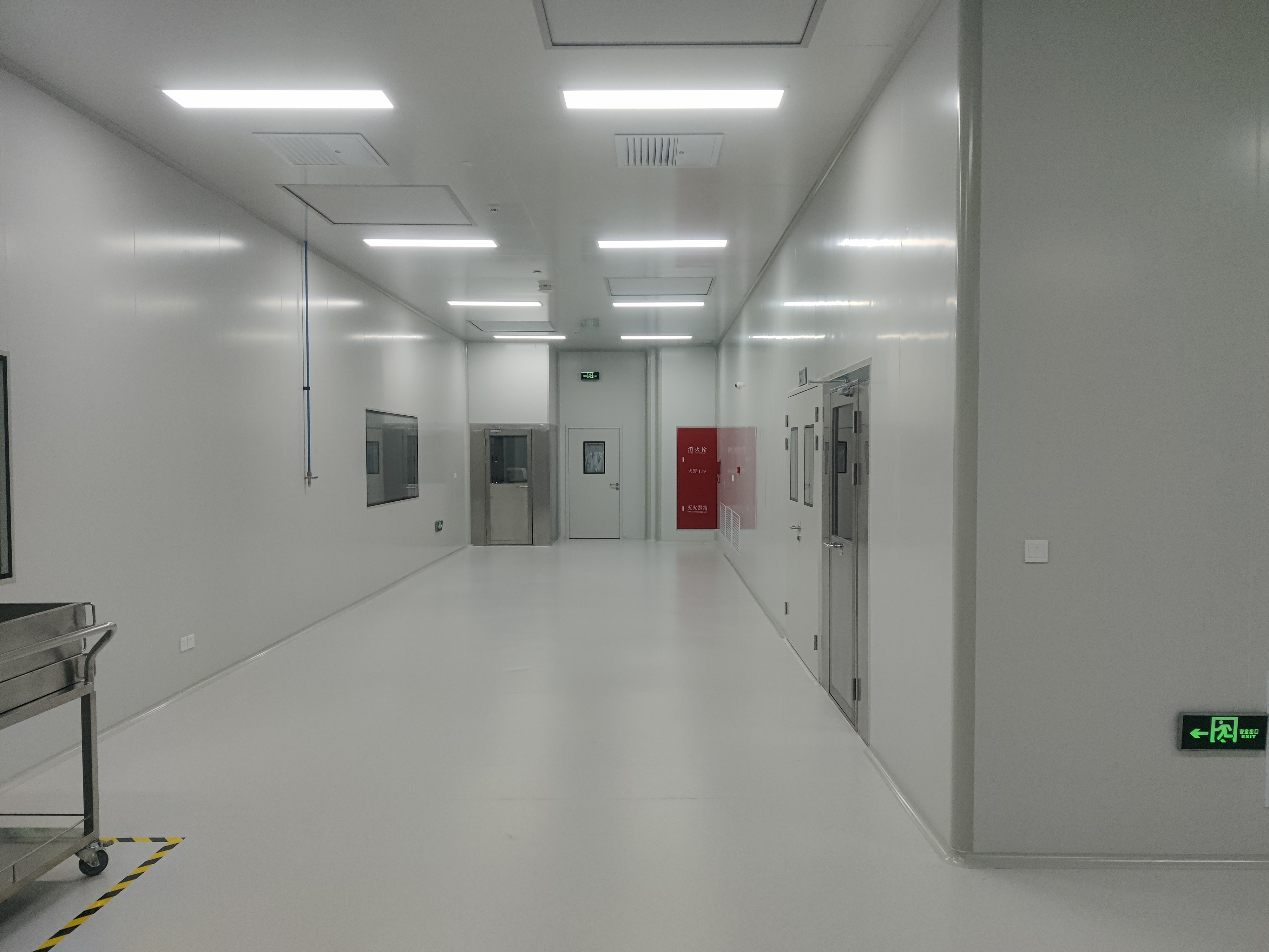 上海浦東臨港某集成電路凈化廠房裝修工程